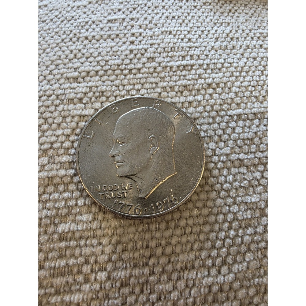 1776-1976  Eisenhower Liberty Bell Moon Silver One Dollar US Bicentennial Coin